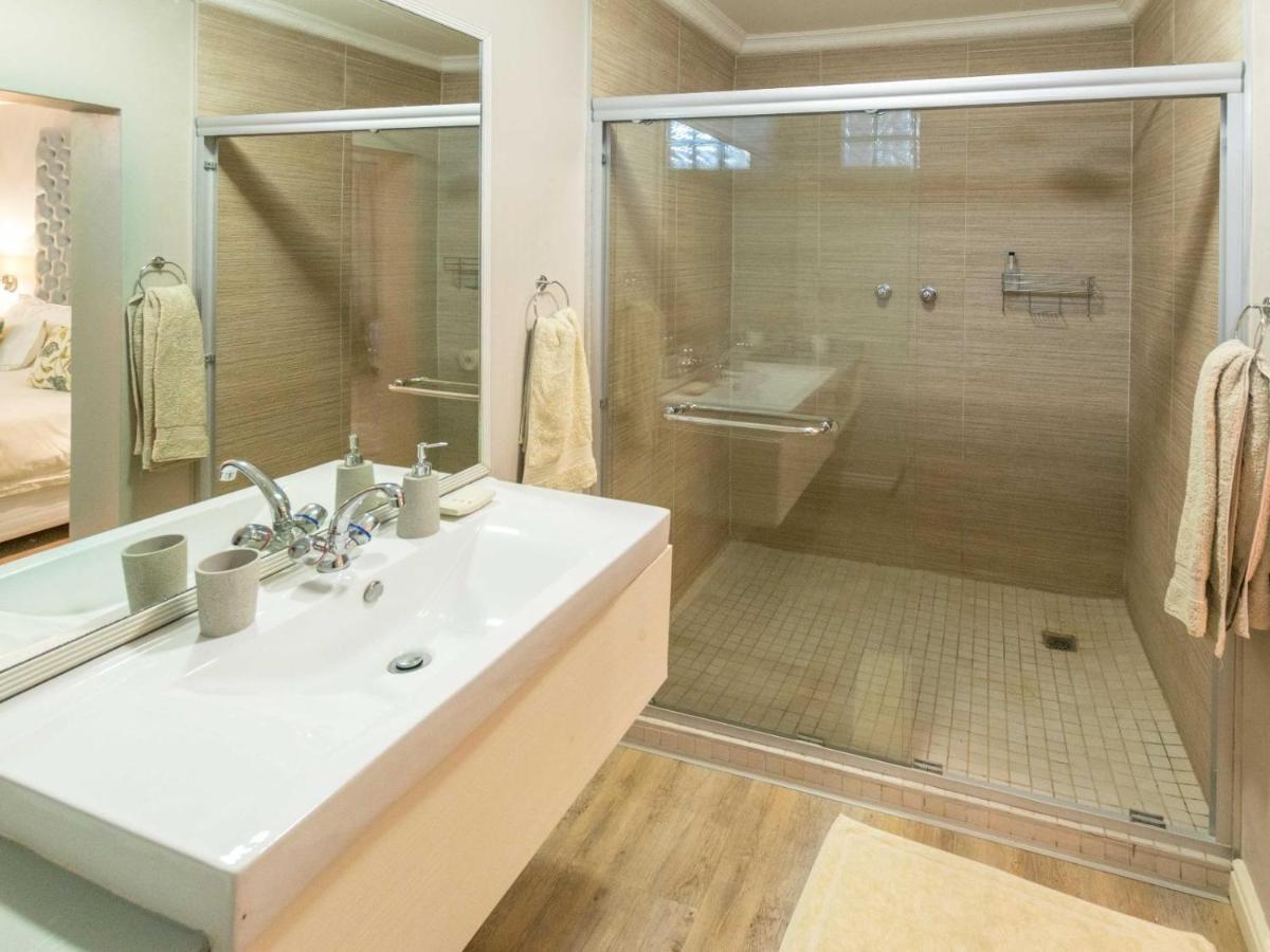 Chicane Bed And Breakfast Sunland エクステリア 写真